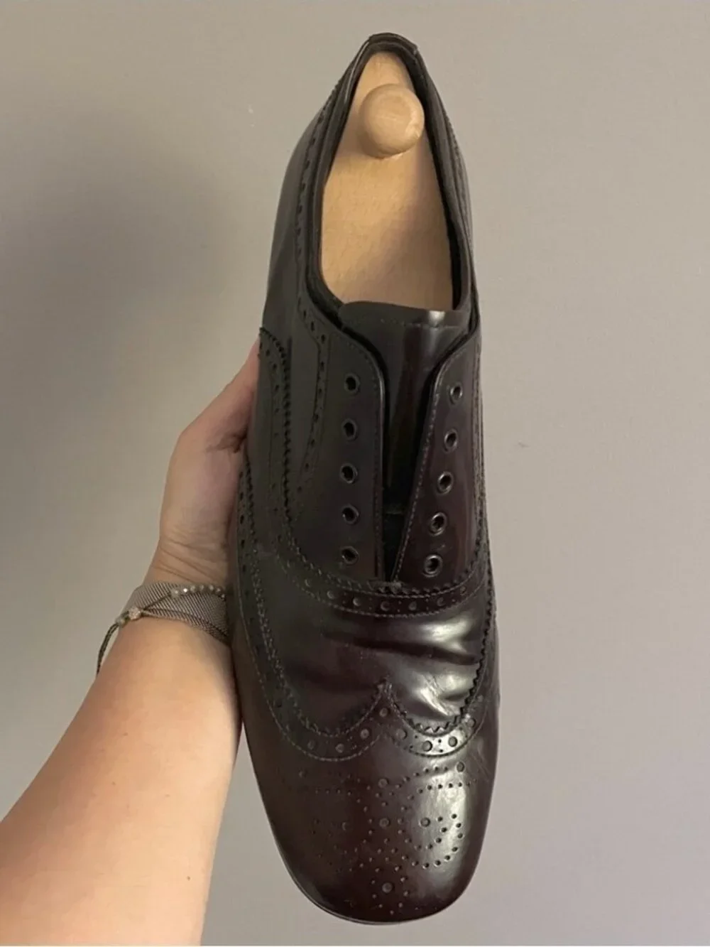 Prada Brown Leather Wingtip Brogues Dress Shoes - 9.5 🇮🇹